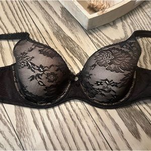 Victoria's Secret Body By Victoria Lined Demi Bra in Black Lace Size 36C